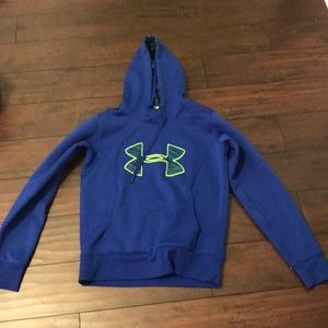 Under Armour semi-fitted sweatshirt, small